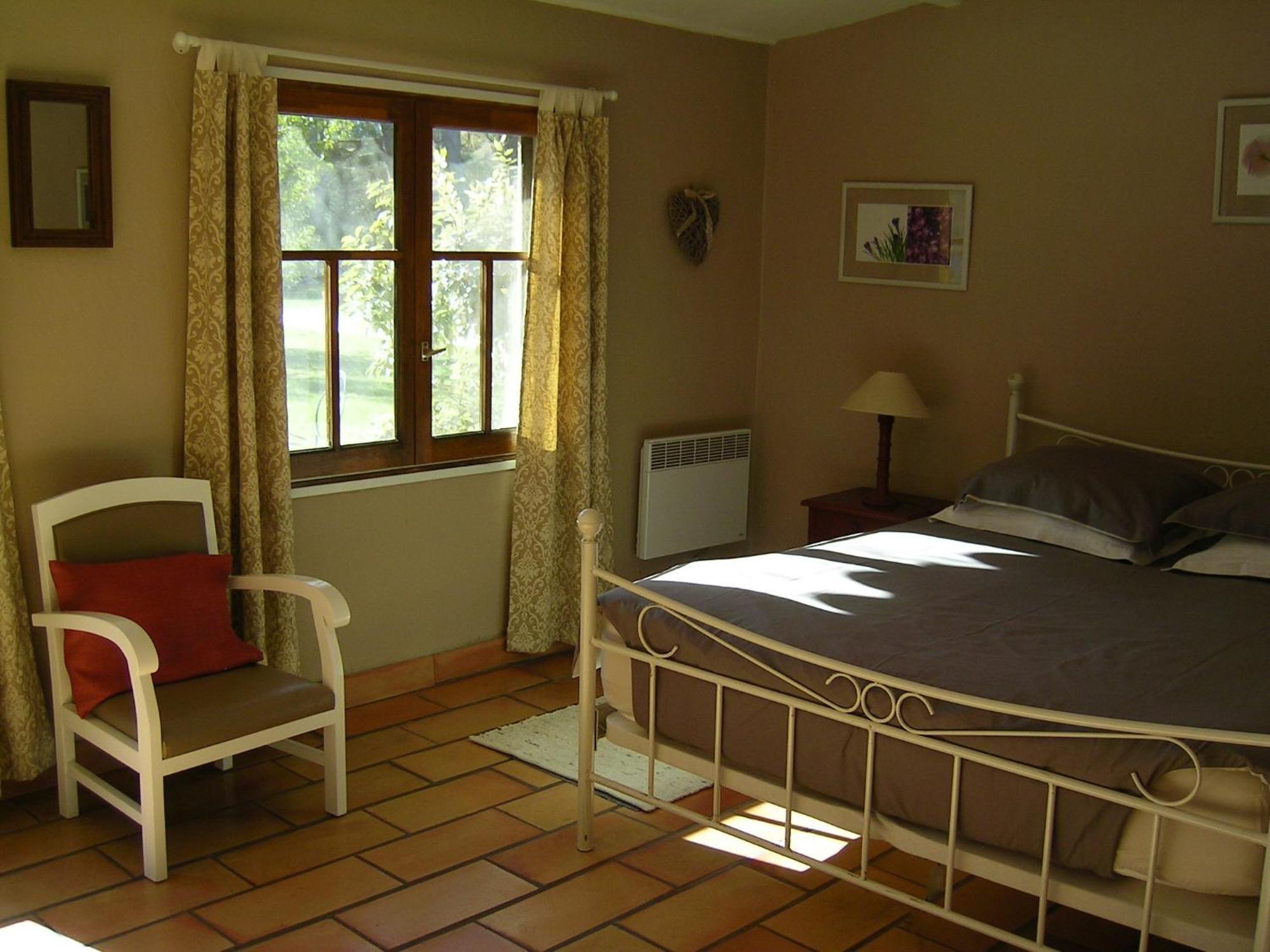 Bed and Breakfast Mas La Provence LʼIsle-sur-la-Sorgue Zimmer foto