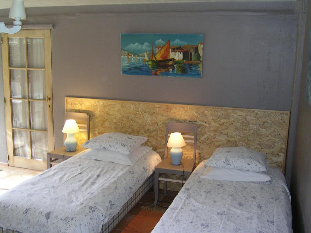 Bed and Breakfast Mas La Provence LʼIsle-sur-la-Sorgue Zimmer foto