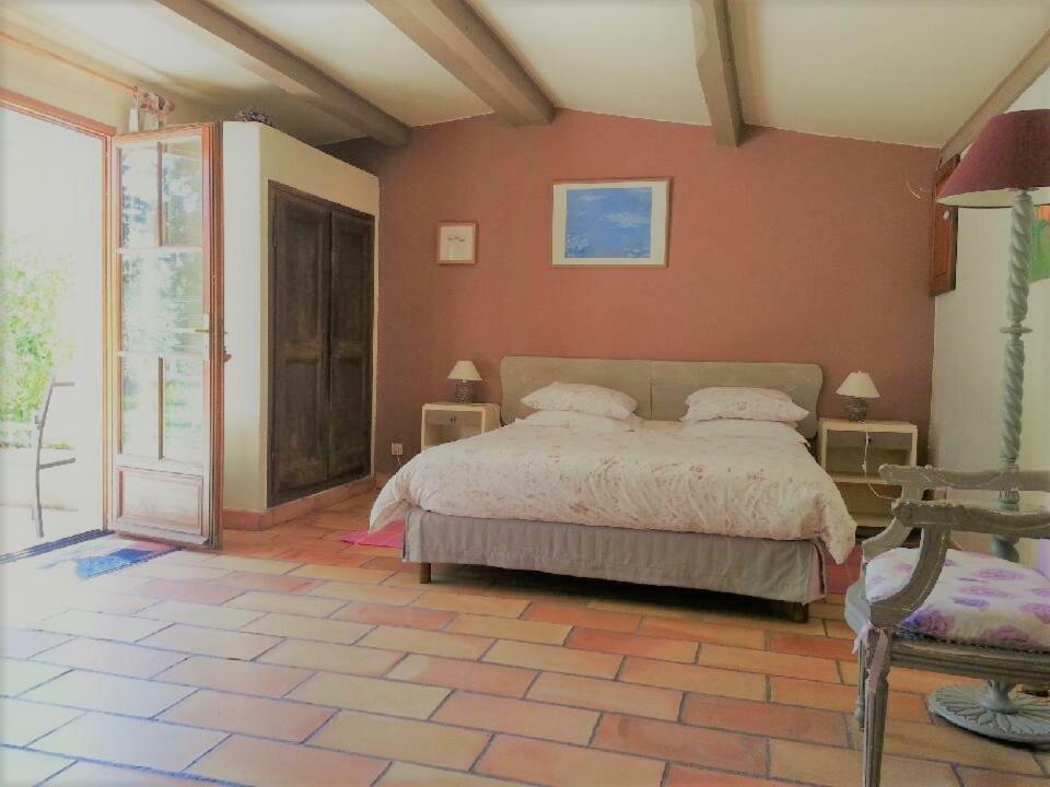 Bed and Breakfast Mas La Provence LʼIsle-sur-la-Sorgue Zimmer foto